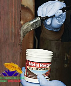 Thi công gel Metal Rescue trên bề mặt kim loại