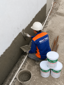 Chống Thấm Tường Liền Kề Giáp Ranh Hàng Xóm Hiệu Quả, Bền Lâu Với MAXTEC M900 PLUS